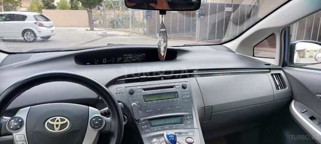 Toyota Prius 2011, 300,000 km - 1.8 l - Gəncə