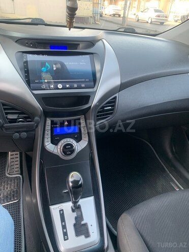 Hyundai Elantra 2011, 218,000 km - 1.8 l - Bakı