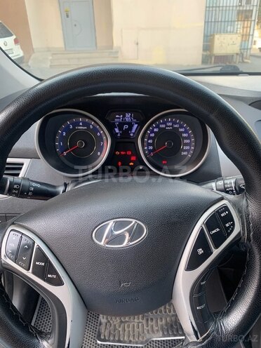 Hyundai Elantra 2011, 218,000 km - 1.8 l - Bakı