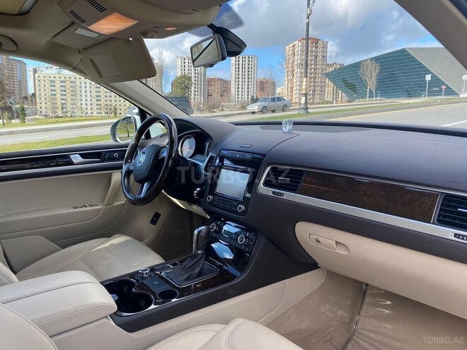 Volkswagen Touareg 2013, 147,000 km - 3.6 л - Bakı