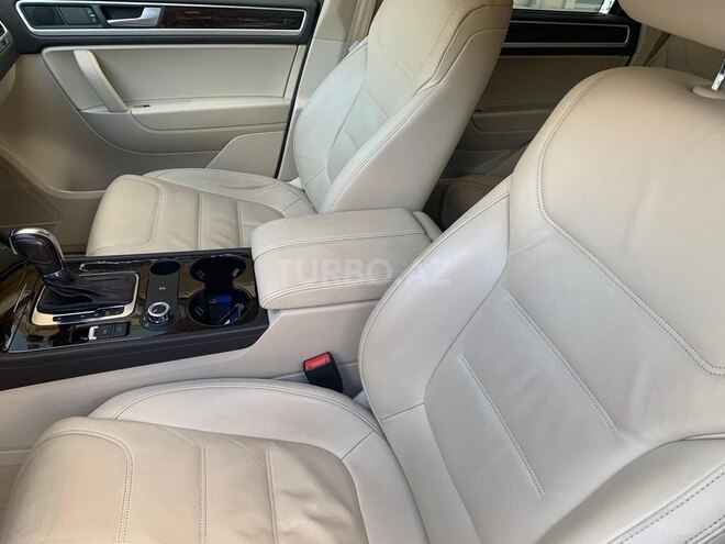 Volkswagen Touareg 2013, 147,000 km - 3.6 л - Bakı