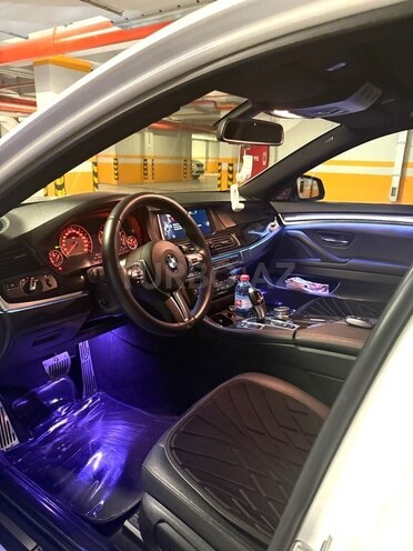 BMW 528 2014, 135,000 km - 2.0 l - Bakı