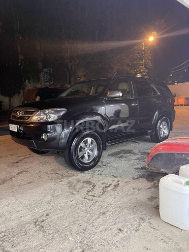 Toyota Fortuner 2005, 273,000 km - 4.0 l - Bakı