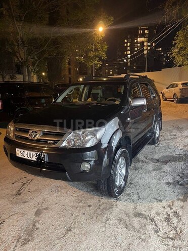 Toyota Fortuner 2005, 273,000 km - 4.0 l - Bakı