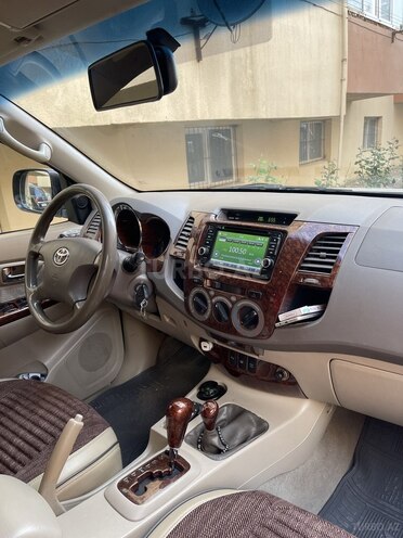 Toyota Fortuner 2005, 273,000 km - 4.0 l - Bakı