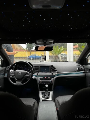 Hyundai Elantra 2017, 85,447 km - 2.0 л - Şəmkir