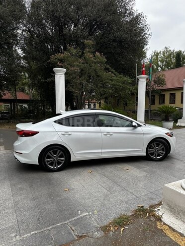Hyundai Elantra 2017, 85,447 km - 2.0 л - Şəmkir