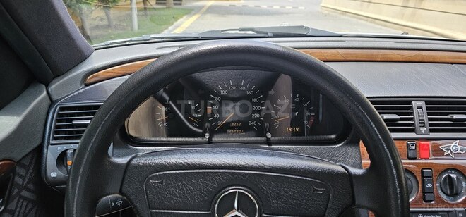 Mercedes C 180 1994, 250,000 km - 1.8 л - Bakı
