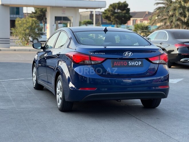 Hyundai Elantra 2015, 122,000 km - 1.8 l - Bakı