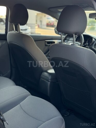 Hyundai Elantra 2015, 122,000 km - 1.8 l - Bakı