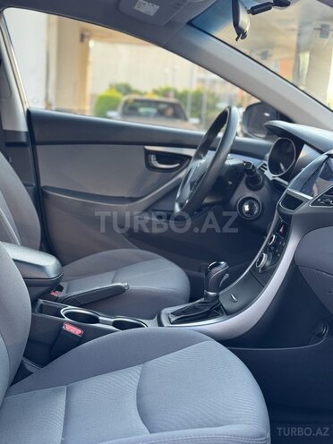 Hyundai Elantra 2015, 122,000 km - 1.8 l - Bakı