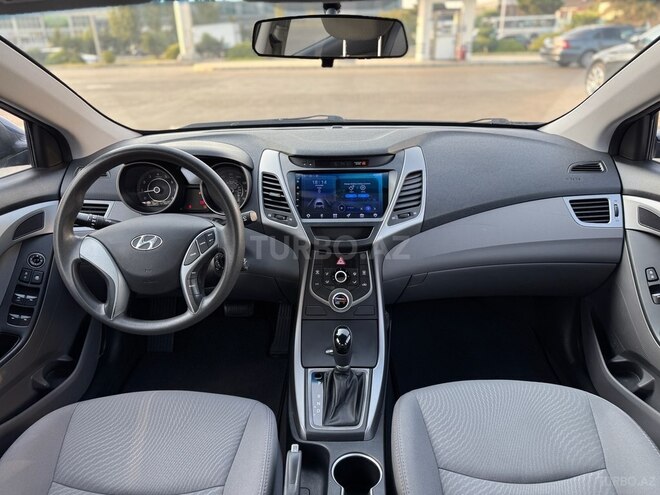 Hyundai Elantra 2015, 122,000 km - 1.8 l - Bakı