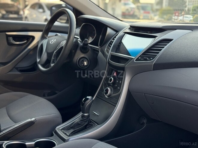 Hyundai Elantra 2015, 122,000 km - 1.8 l - Bakı