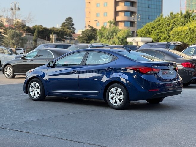 Hyundai Elantra 2015, 122,000 km - 1.8 l - Bakı