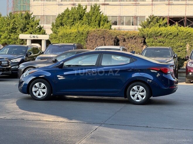Hyundai Elantra 2015, 122,000 km - 1.8 l - Bakı