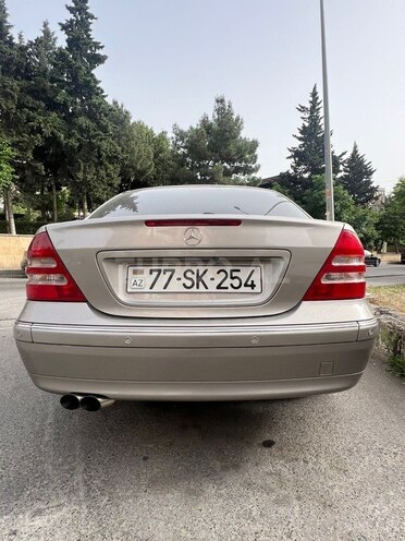 Mercedes C 240 2004, 230,000 km - 2.6 l - Bakı