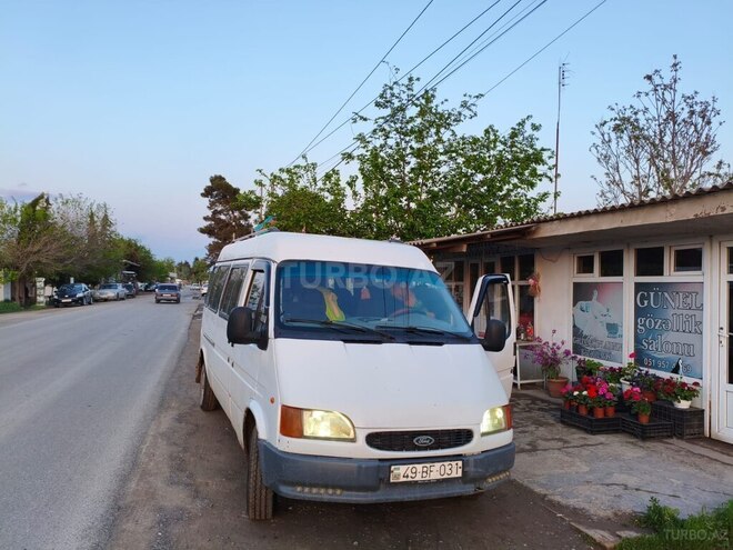 Ford Transit 2000, 100,000 km - 2.5 л - Saatlı