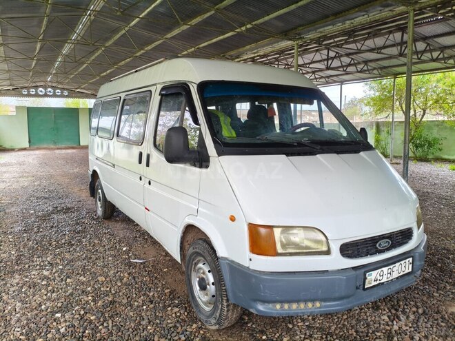 Ford Transit 2000, 100,000 km - 2.5 л - Saatlı