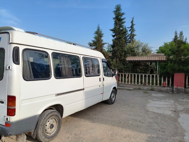 Ford Transit 2000, 100,000 km - 2.5 л - Saatlı