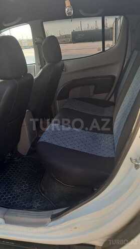 Mitsubishi L200 2010, 320,000 km - 2.5 l - Bakı