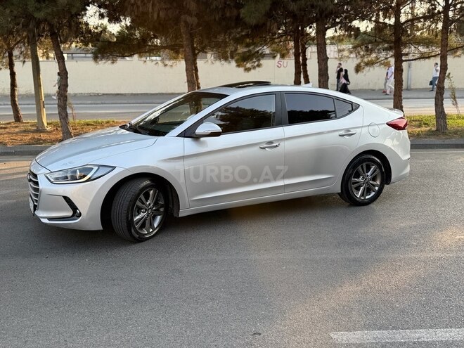 Hyundai Avante 2015, 165,000 km - 1.6 л - Bakı