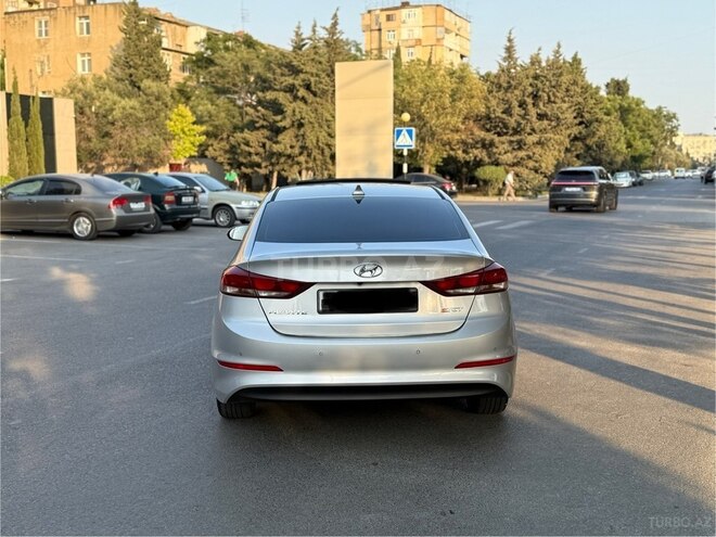 Hyundai Avante 2015, 165,000 km - 1.6 л - Bakı