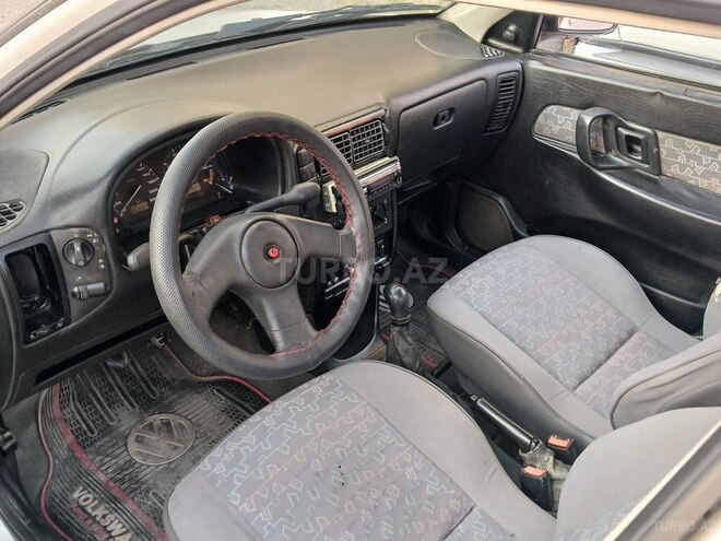 Volkswagen Polo 1996, 200,000 km - 1.6 l - Bakı