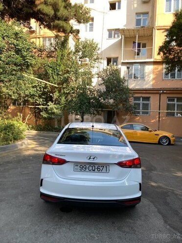 Hyundai Accent 2021, 80,000 km - 1.6 л - Bakı