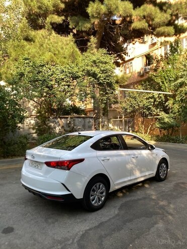 Hyundai Accent 2021, 80,000 km - 1.6 л - Bakı