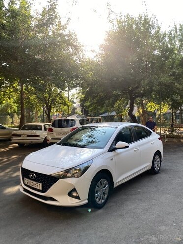 Hyundai Accent 2021, 80,000 km - 1.6 л - Bakı