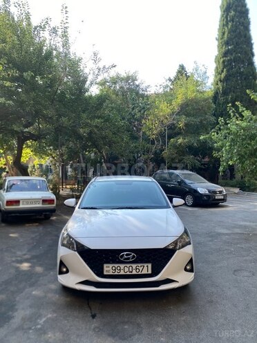 Hyundai Accent 2021, 80,000 km - 1.6 л - Bakı