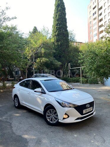 Hyundai Accent 2021, 80,000 km - 1.6 л - Bakı