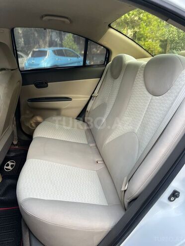 Hyundai Accent 2010, 260,000 km - 1.4 l - Bakı