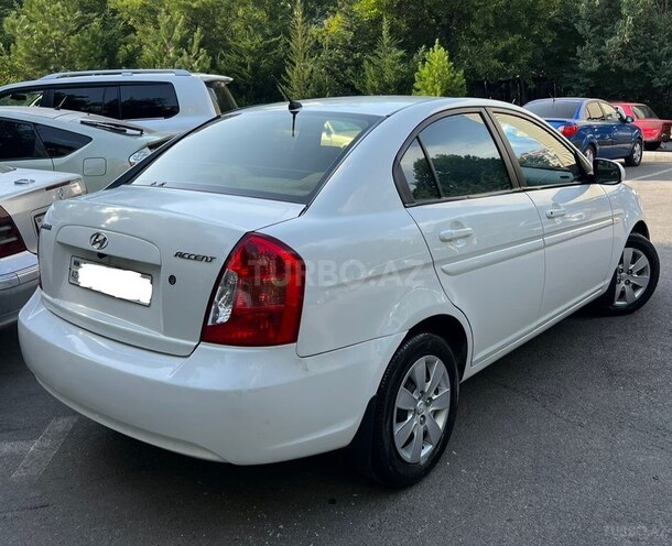 Hyundai Accent 2010, 260,000 km - 1.4 l - Bakı