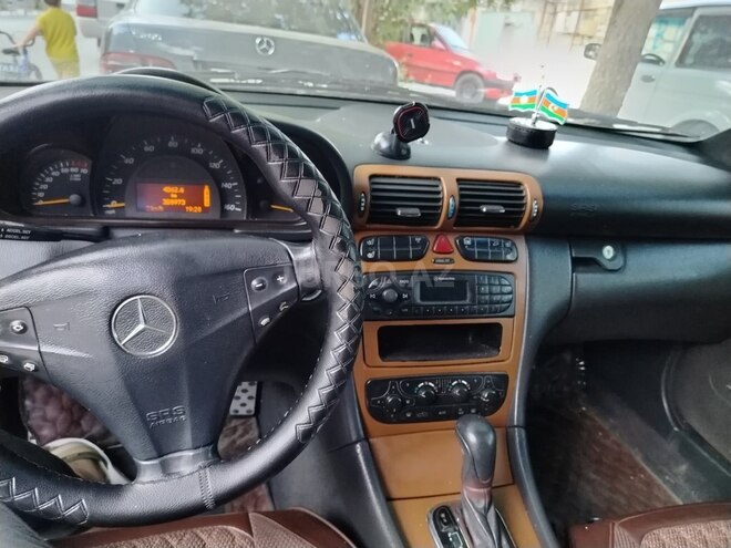 Mercedes C 230 2002, 290,000 km - 2.3 l - Sumqayıt