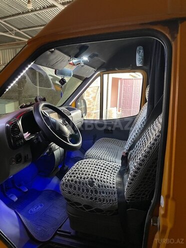 Ford Transit 1995, 415,800 km - 2.5 л - Saatlı