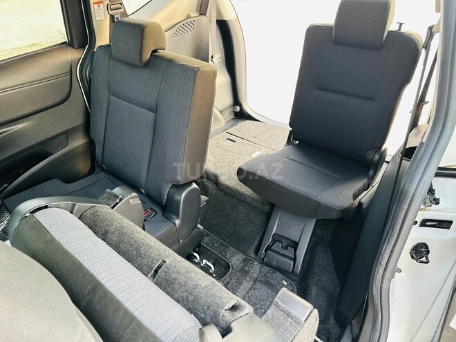 Toyota Sienta 2016, 45,000 km - 1.5 l - Bakı