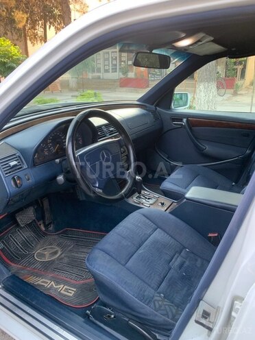 Mercedes C 200 1997, 327,000 km - 2.0 l - Şirvan