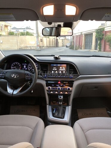 Hyundai Elantra 2019, 35,000 km - 2.0 l - Bakı