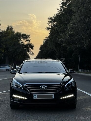 Hyundai Sonata-1