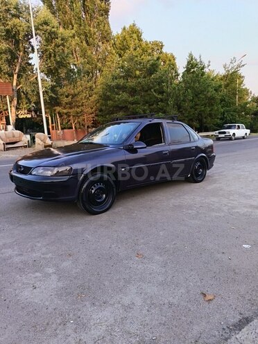 Opel Vectra 1996, 333,333 km - 1.6 l - Qazax