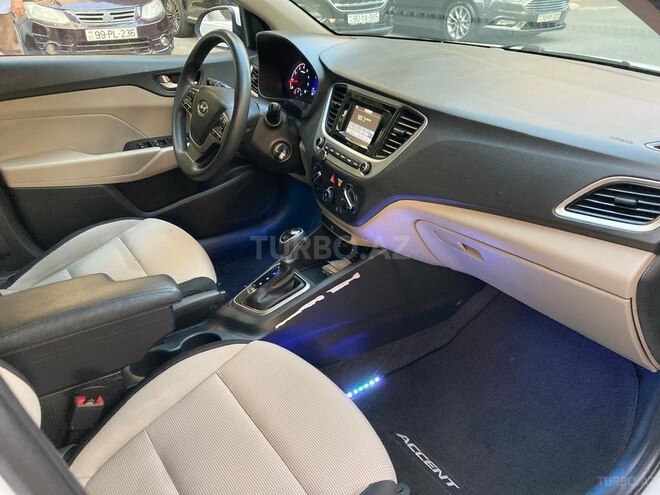 Hyundai Accent 2021, 91,000 km - 1.6 л - Bakı