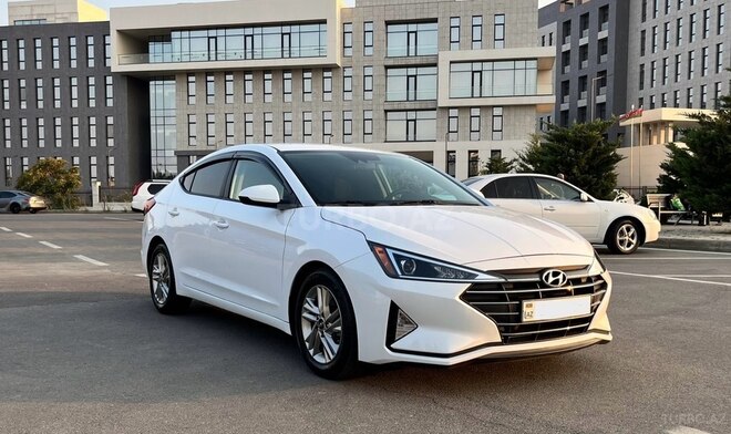 Hyundai Elantra 2019, 27,217 km - 2.0 l - Bakı