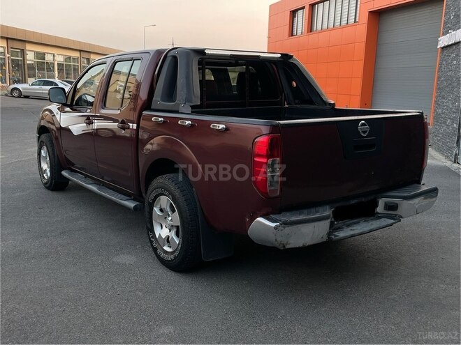 Nissan Navara 2011, 394,000 km - 2.5 l - Bakı