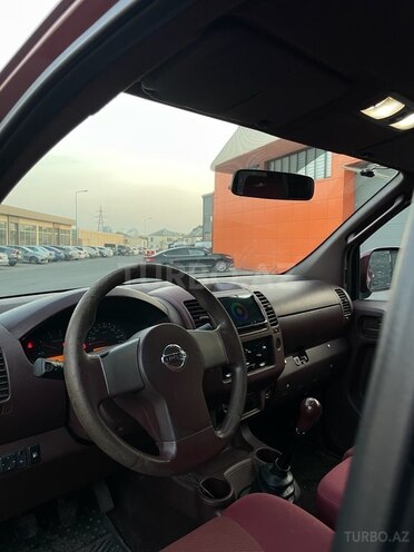Nissan Navara 2011, 394,000 km - 2.5 l - Bakı