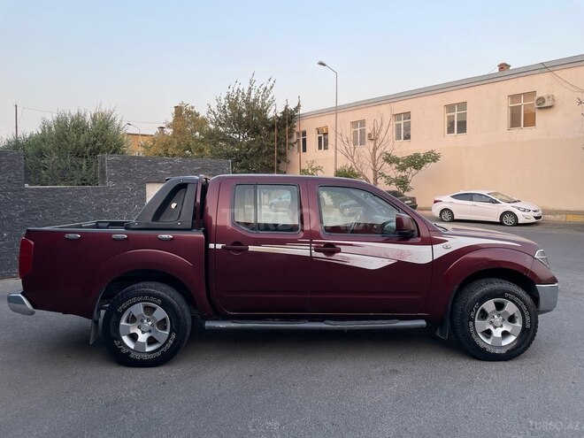 Nissan Navara 2011, 394,000 km - 2.5 l - Bakı