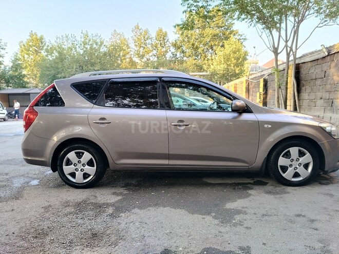 Kia Ceed 2009, 270,000 km - 1.6 л - Bakı