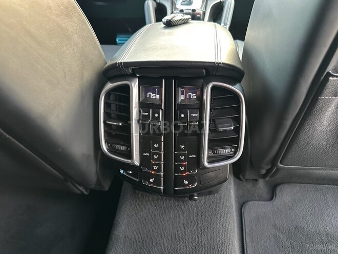 Porsche Cayenne Turbo 2011, 168,000 km - 4.8 l - Bakı