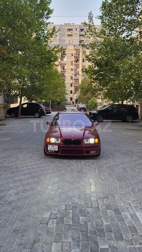 BMW 325 1996, 296,000 km - 2.5 l - Bakı