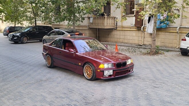 BMW 325 1996, 296,000 km - 2.5 l - Bakı